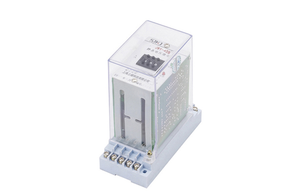 JWY-43B無(wú)輔源靜態(tài)電壓繼電器